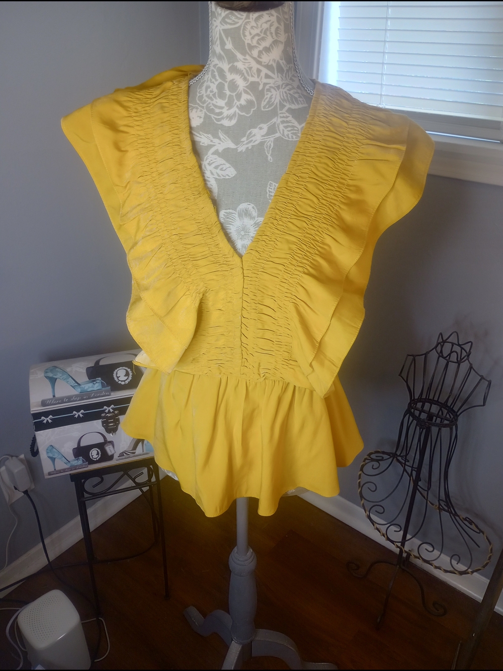 Women’s Yellow Ruffle V-Neck Peplum Blouse